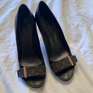 Louis Vuitton Heels Authentic